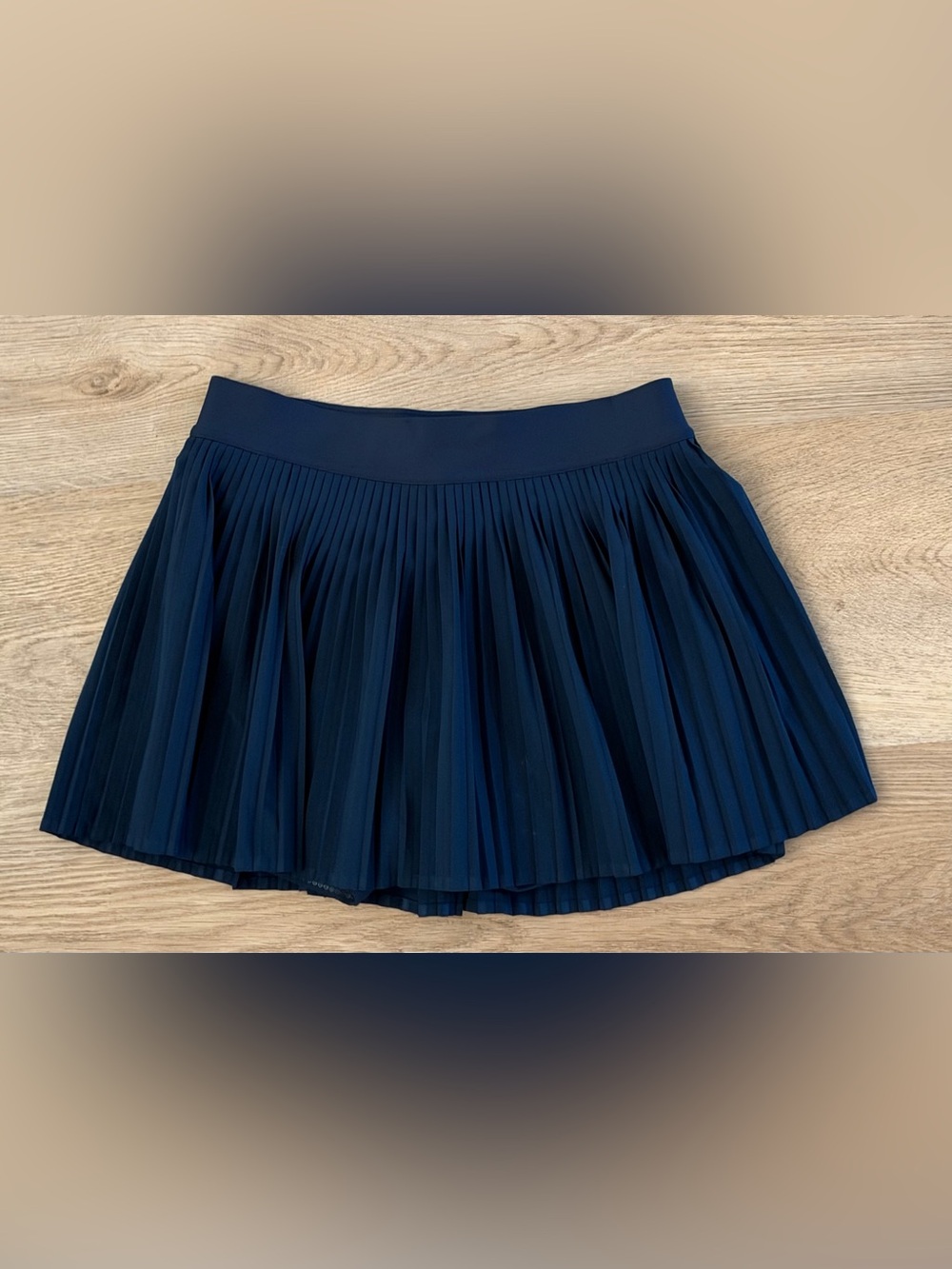 Lululemon Women’s Navy Pleated Skirt with built-in shorts
